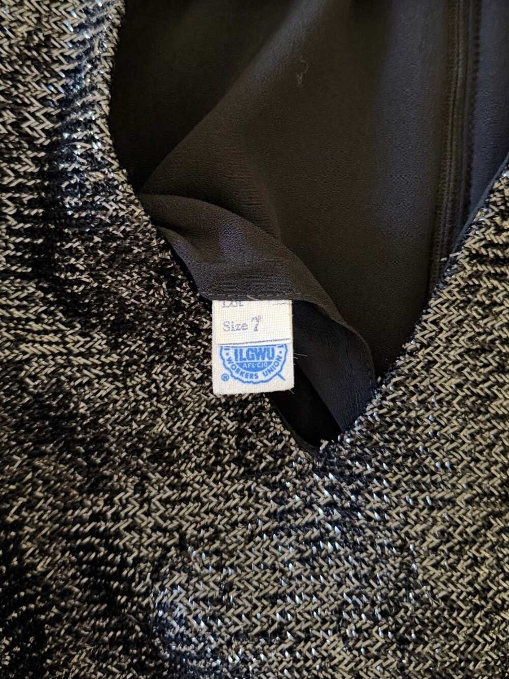 Saks Fifth Avenue Vintage 60s Metallic Tinsel Top Size 7 Black - Picture 9 of 9